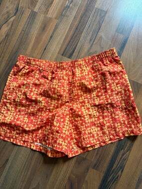 Columbia Sportswear Women's Elastic Waist Geometric Print Shorts